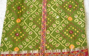 Latest Bandhani collection for Summer 2011 – Rock it with Kuttchhi borders