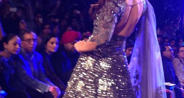 Kareena Kapoor rocked as the showstopper for Manish Malhotra at LFW Grandfinale