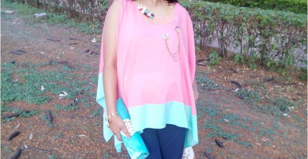 Statement Poncho- How to dress your Baby Bump in Style!