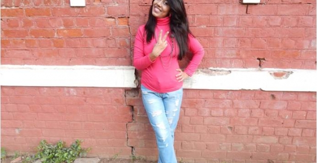 3 different ways to style your Ripped Denims – Day to Night wear
