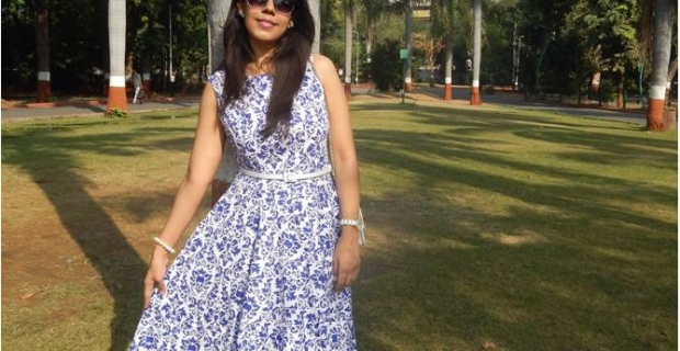 Peaches & Pearls – Styling my paisley dress in two different ways