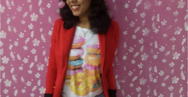 Sporting the hottest Summer fashion Trend – Vibrant Colour