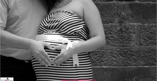 15 adorable Maternity Photoshoot ideas and some fashion tips!