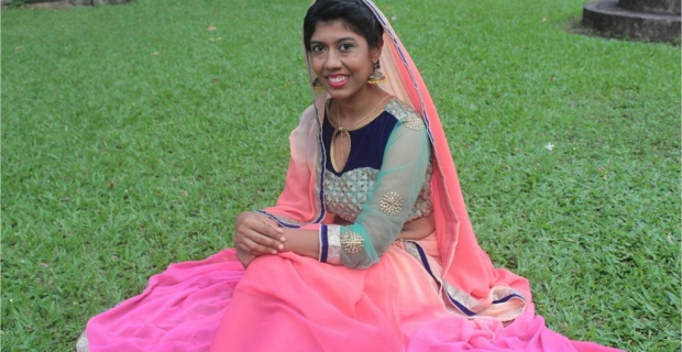 8 stylish & different ways to Drape a Simple Saree!