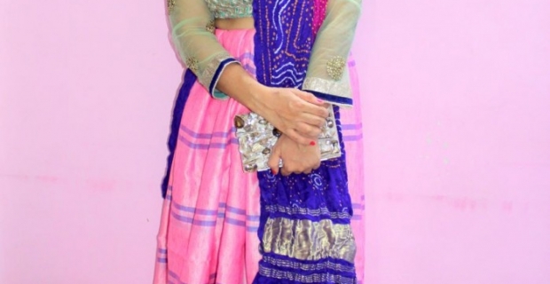 Sustainable Fashion – Coolest ways to style cotton Sarees!