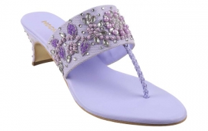 5 Types of footwear that can go with all your ethnic outfits