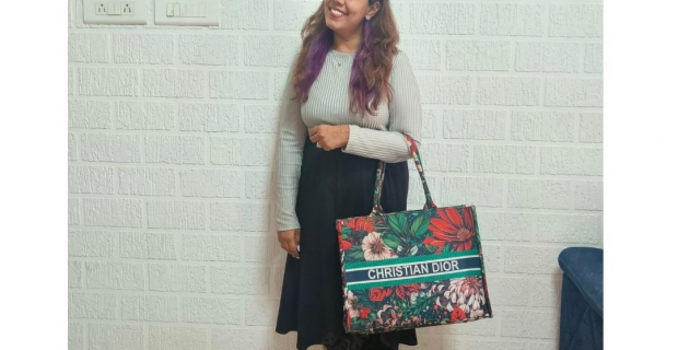 Capsule Wardrobe Chic: Sustainable Office Style with Your Skirt